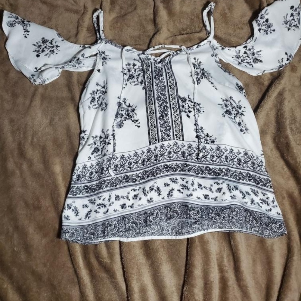 Cold shoulder boho blouse